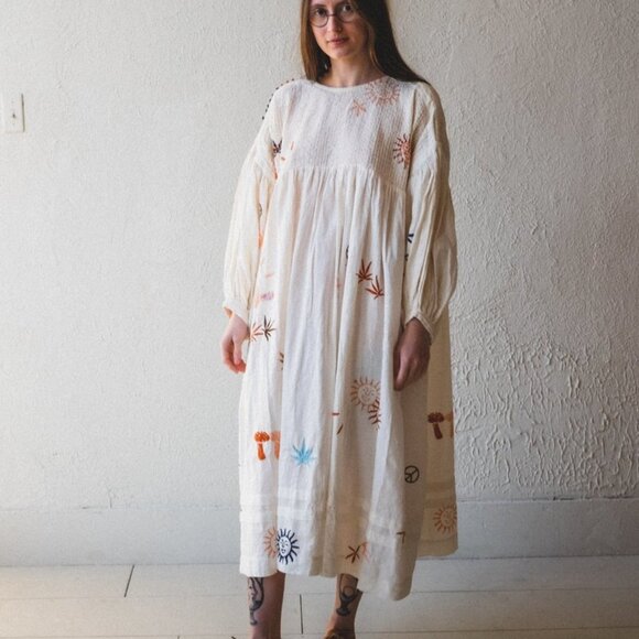 DISO Story MFG. Mon Dress - Second Trip - Picture 1 of 3